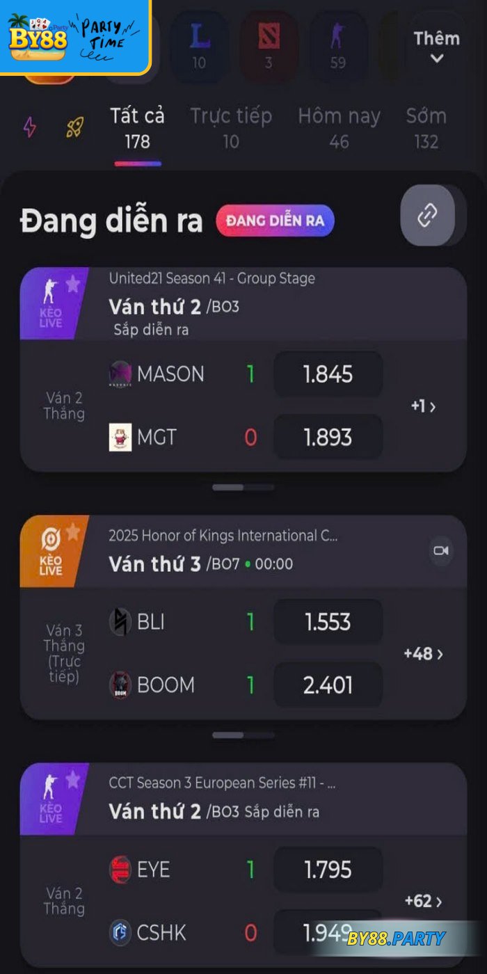 Giao diện web thiết kế trực quan, dễ tương thích 